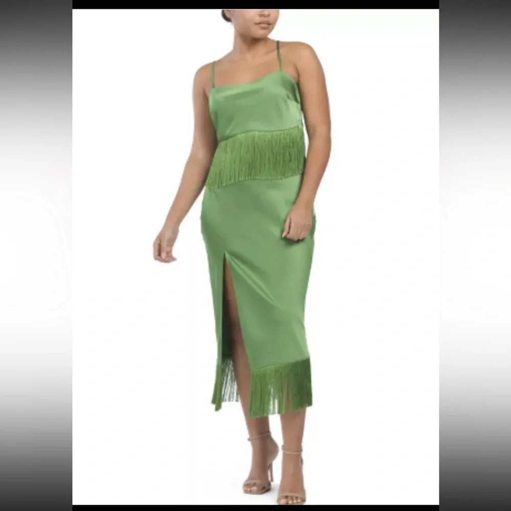 House of Harlow 1960 Satin Fringe Hem Cami & Skirt Set cami Size XS skirt size S